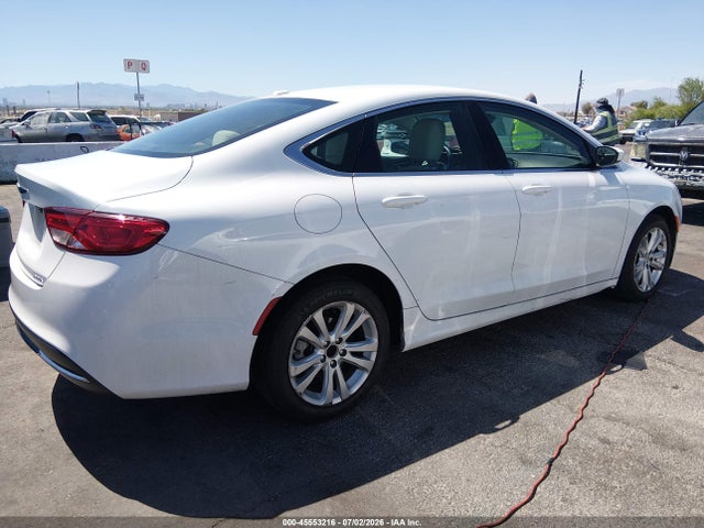 Chrysler 200 Limited 2016 1C3CCCABXGN160152 Image 4