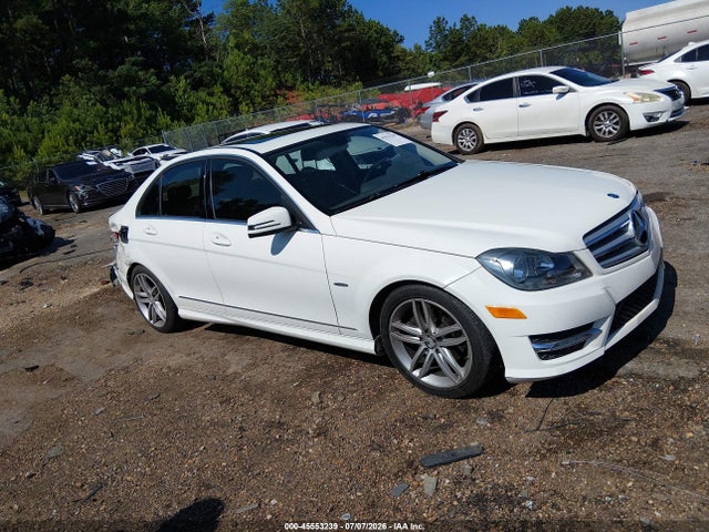 45553239 :رقم المزاد ، WDDGF4HB2CA626499 vin ، 2012 Mercedes-benz C 250 Luxury/sport مزاد بيع