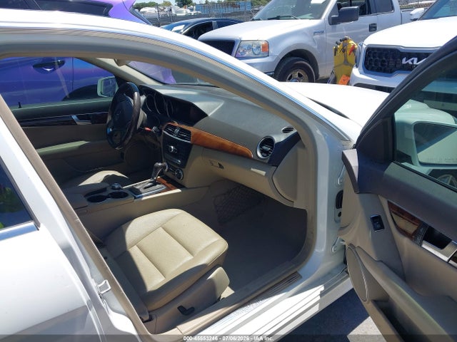 WDDGF4HB1EA954337 Mercedes-Benz C 250 Sport