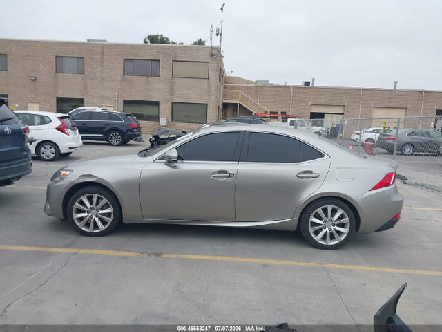 Lexus IS 200T 2016 JTHBA1D21G5029493 Image 15