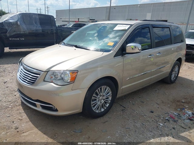 2016 Chrysler Town & Country Touring-l Anniversary Edition მანქანა იყიდება აუქციონზე, vin: 2C4RC1CG9GR253363, აუქციონის ნომერი: 45553262