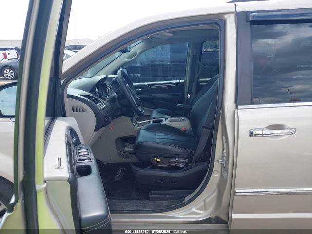 2016 Chrysler Town & Country Touring-l Anniversary Edition მანქანა იყიდება აუქციონზე, vin: 2C4RC1CG9GR253363, აუქციონის ნომერი: 45553262