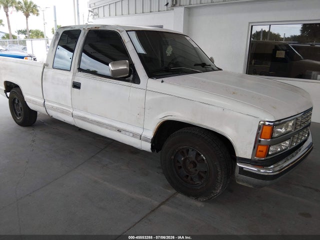 Auction sale of the 1993 Chevrolet Gmt-400 C1500, vin: 2GCEC19K3P1196148, lot number: 45553288