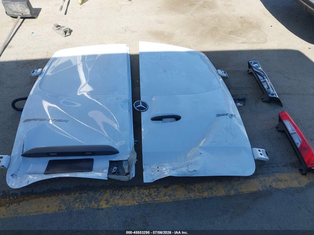 45553295 :رقم المزاد ، W1Y4KBHY5ST222600 vin ، 2025 Mercedes-benz Sprinter 2500 Standard Roof 4-cyl Diesel مزاد بيع