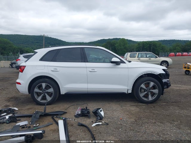 2020 Audi Q5 Premium 45 Tfsi Quattro S Tronic მანქანა იყიდება აუქციონზე, vin: WA1ANAFY2L2112875, აუქციონის ნომერი: 45553319
