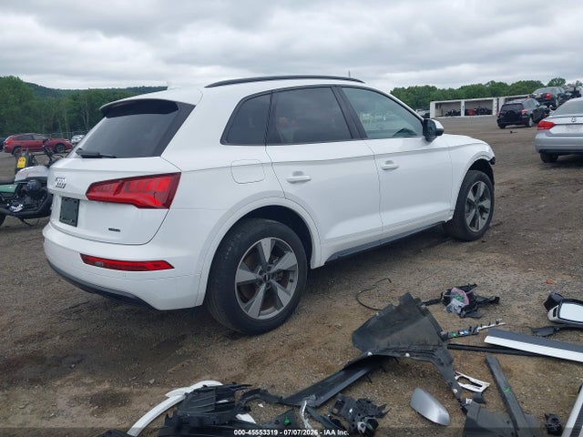 2020 Audi Q5 Premium 45 Tfsi Quattro S Tronic მანქანა იყიდება აუქციონზე, vin: WA1ANAFY2L2112875, აუქციონის ნომერი: 45553319