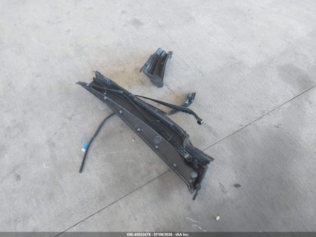 45553476 :رقم المزاد ، JHMGE8H53DC055141 vin ، 2013 Honda Fit Sport مزاد بيع