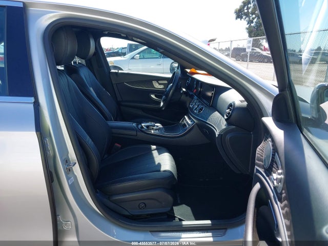 Mercedes-Benz E 300 2019 WDDZF4JBXKA608494 Image 5