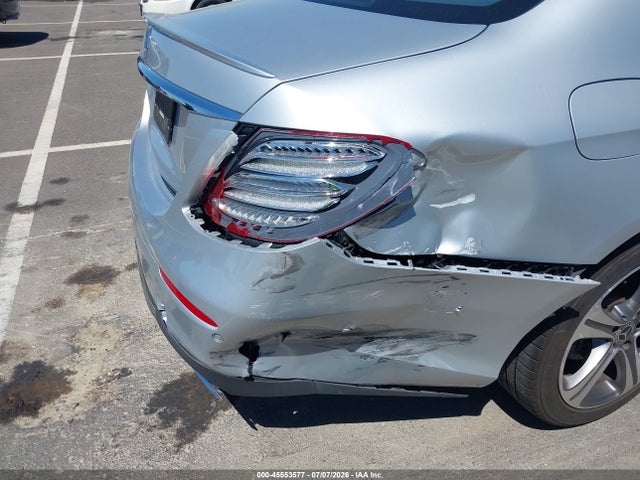 Mercedes-Benz E 300 2019 WDDZF4JBXKA608494 Image 6
