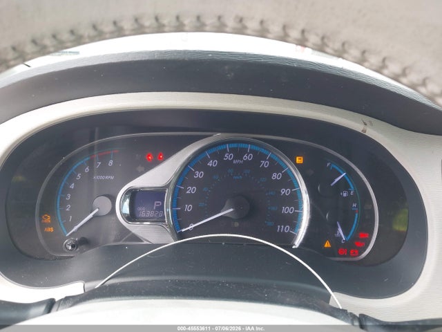 2011 Toyota Sienna Xle V6 მანქანა იყიდება აუქციონზე, vin: 5TDYK3DC3BS154124, აუქციონის ნომერი: 45553611