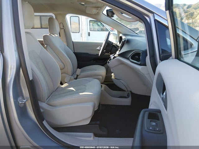 Chrysler Pacifica Hybrid Touring Plus 2017 2C4RC1H7XHR797476 Image 5