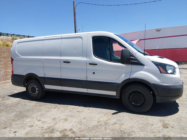 Ford Transit-150 2018 1FTYE1ZM7JKA99776 Image 18