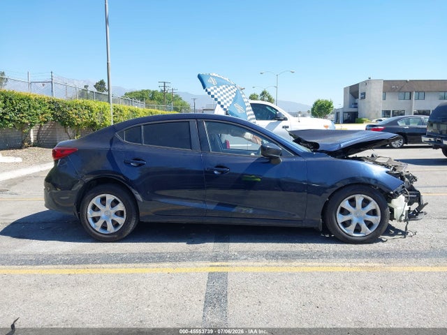 Продажа на аукционе авто 2015 Mazda Mazda3 I Sport, vin: 3MZBM1U75FM203527, номер лота: 45553739