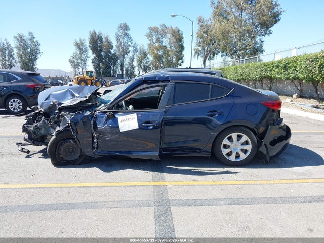 Продажа на аукционе авто 2015 Mazda Mazda3 I Sport, vin: 3MZBM1U75FM203527, номер лота: 45553739