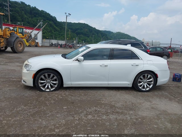 Aukcja sprzedaży 2016 Chrysler 300 Limited, vin: 2C3CCAAG5GH343774, numer aukcji: 45553745