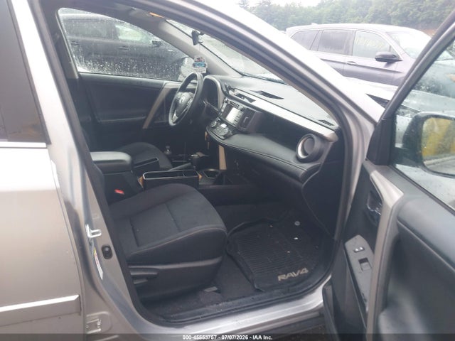 Toyota Rav4 Xle 2017 2T3RFREVXHW591363 Image 5