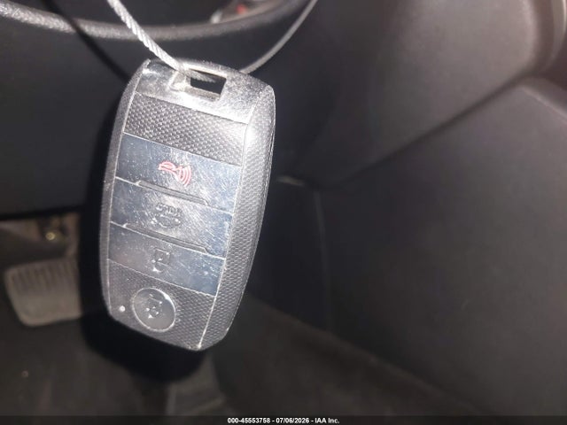KIA Optima S 2019 5XXGT4L35KG301402 Image 11