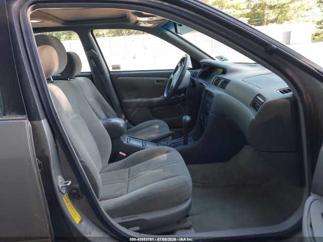 Auction sale of the 1998 Toyota Camry Xle, vin: 4T1BG28K0WU233377, lot number: 45553791