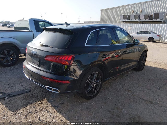 45553823 :رقم المزاد ، WA1C4AFY4J2064028 vin ، 2018 Audi Sq5 3.0t Premium Plus مزاد بيع