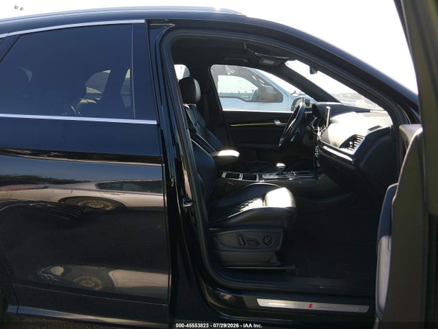 45553823 :رقم المزاد ، WA1C4AFY4J2064028 vin ، 2018 Audi Sq5 3.0t Premium Plus مزاد بيع