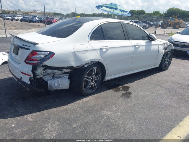 Продажа на аукционе авто 2018 Mercedes-benz E 300, vin: WDDZF4JB6JA318140, номер лота: 45553882