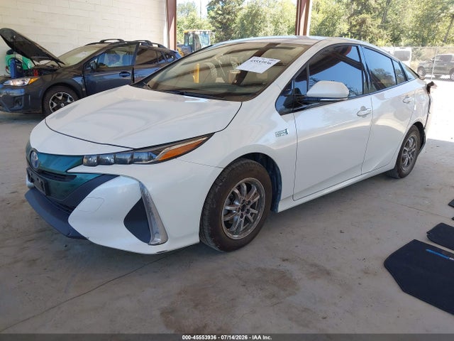 Toyota Prius Prime Premium 2018 JTDKARFP3J3082014 Image 2