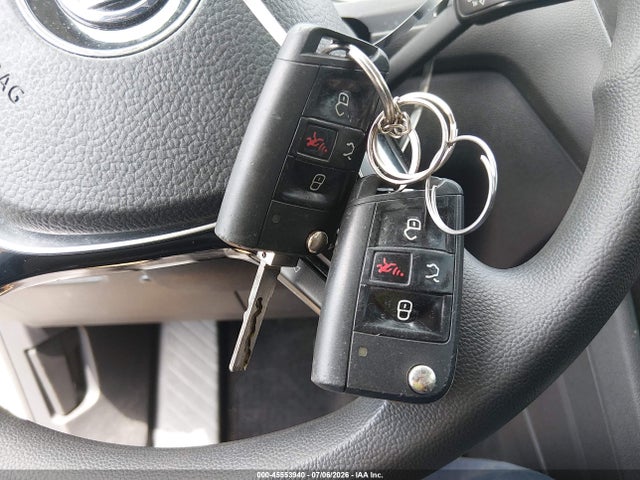 45553940 :رقم المزاد ، 3VV1B7AX1KM139560 vin ، 2019 Volkswagen Tiguan 2.0t S مزاد بيع