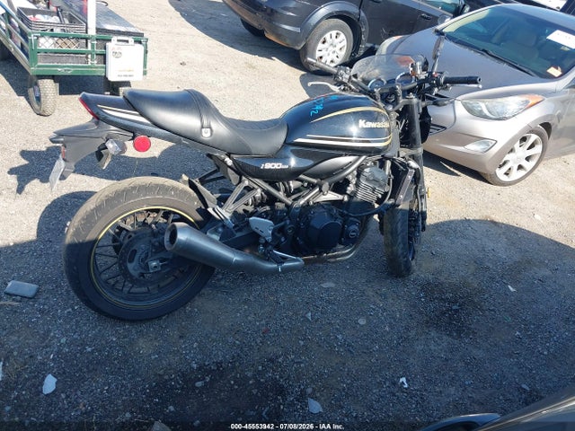 Kawasaki ZR900 2023 JKAZR2E15PA012492 Image 12