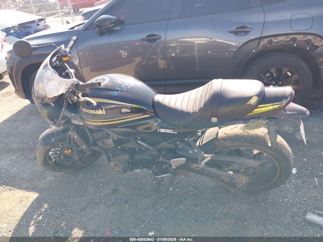 Kawasaki ZR900 2023 JKAZR2E15PA012492 Image 13