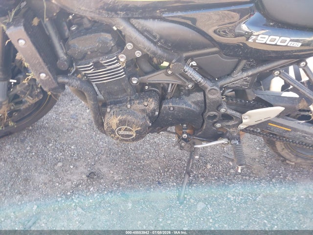 Kawasaki ZR900 2023 JKAZR2E15PA012492 Image 9