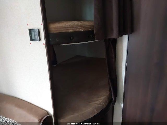 Jayc Jay Flight 2018 1UJBJ0BN2J17V1658 Image 12