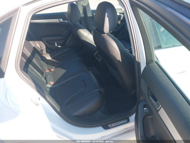 Audi A4 2.0t Premium 2015 WAUBFAFL7FN006885 Image 8
