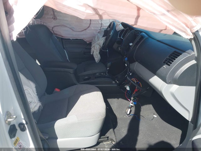 Toyota Tacoma 2015 5TFUX4EN5FX033438 Image 5