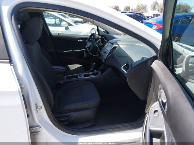 Продаж на аукціоні авто 2018 Chevrolet Cruze Ls Auto, vin: 1G1BC5SM3J7200952, номер лоту: 45553986