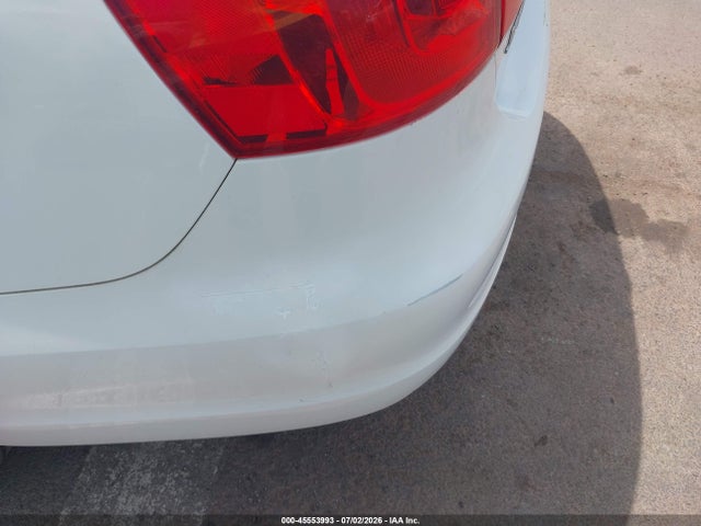 2013 Volkswagen Jetta 2.0l S მანქანა იყიდება აუქციონზე, vin: 3VW2K7AJ0DM384879, აუქციონის ნომერი: 45553993