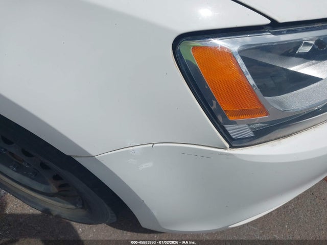2013 Volkswagen Jetta 2.0l S მანქანა იყიდება აუქციონზე, vin: 3VW2K7AJ0DM384879, აუქციონის ნომერი: 45553993