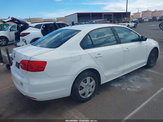2013 Volkswagen Jetta 2.0l S მანქანა იყიდება აუქციონზე, vin: 3VW2K7AJ0DM384879, აუქციონის ნომერი: 45553993