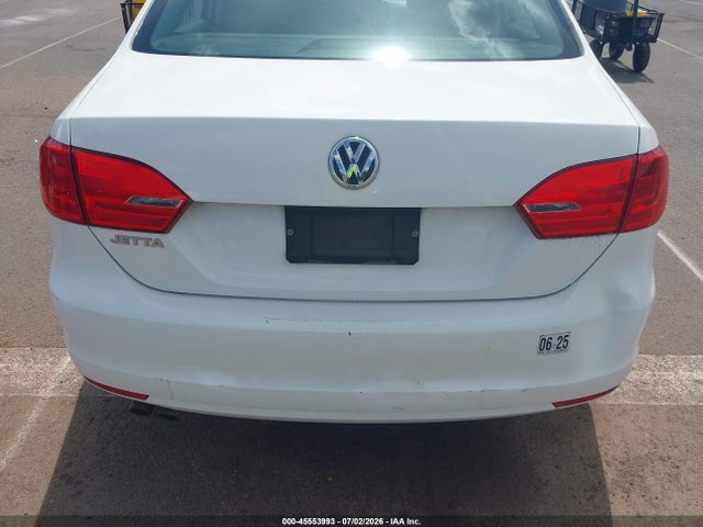 2013 Volkswagen Jetta 2.0l S მანქანა იყიდება აუქციონზე, vin: 3VW2K7AJ0DM384879, აუქციონის ნომერი: 45553993