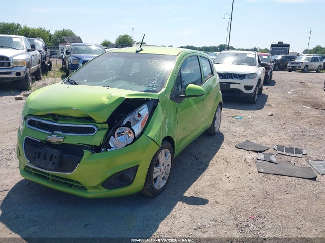Chevrolet Spark 1lt Auto 2014 KL8CD6S94EC580027 Image 2