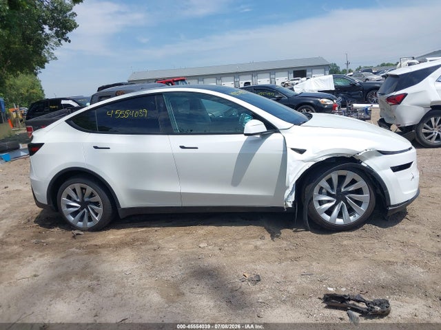 Продажа на аукционе авто 2026 Tesla Model Y Premium Rear-wheel Drive/rear-wheel Drive, vin: 7SAYGDED7TF390380, номер лота: 45554039