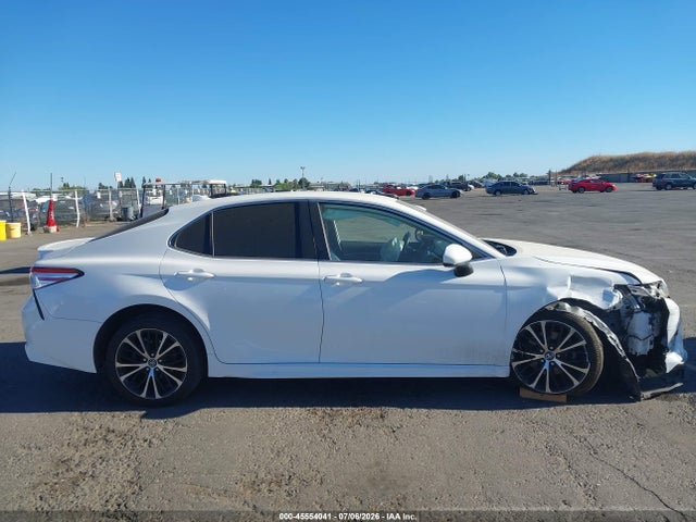 4T1G11AK3LU352662 Toyota CAMRY SE