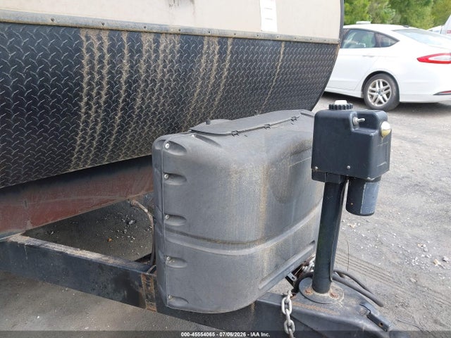 Auction sale of the 2017 Sporttrek Travel Trailer Model # 327vik, vin: 4EZT13225H8077369, lot number: 45554065