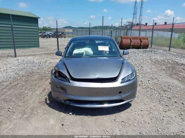 Tesla Model 3 Long Range All-wheel Drive 2025 5YJ3E1EB1SF894870 Image 11