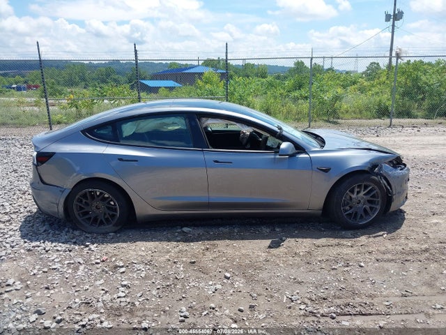 Tesla Model 3 Long Range All-wheel Drive 2025 5YJ3E1EB1SF894870 Image 12