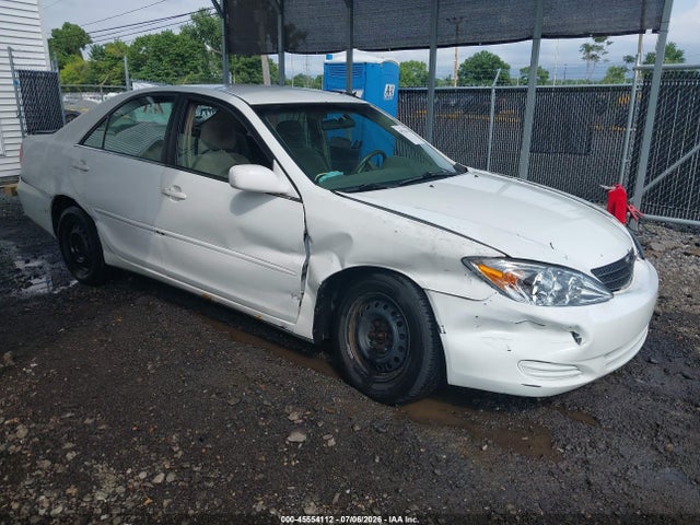 45554112 :رقم المزاد ، 4T1BE32K23U226012 vin ، 2003 Toyota Camry Le مزاد بيع