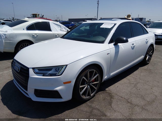 Audi A4 2.0t Premium/2.0t Tech Premium 2018 WAUENAF44JA023054 Image 2