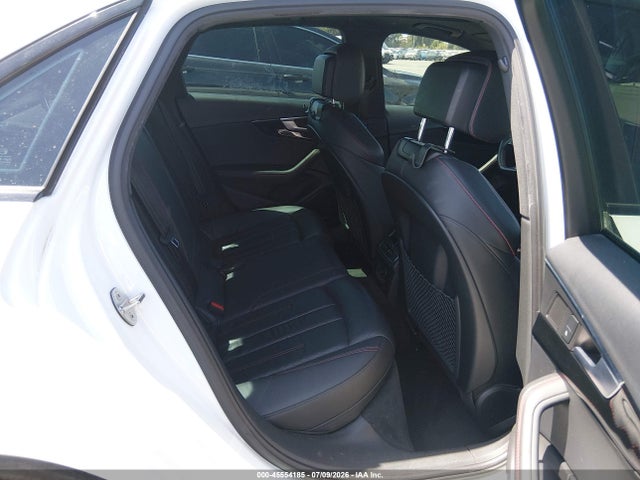 Audi A4 2.0t Premium/2.0t Tech Premium 2018 WAUENAF44JA023054 Image 8