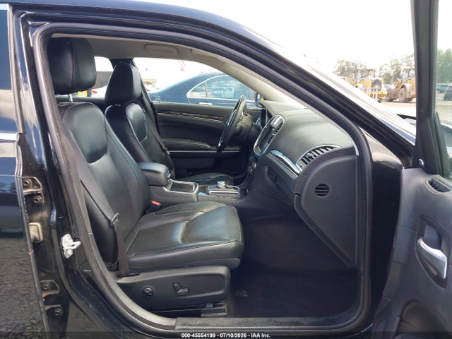 Chrysler 300 Limited 2018 2C3CCAEG4JH243442 Image 17