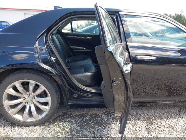 Chrysler 300 Limited 2018 2C3CCAEG4JH243442 Image 8