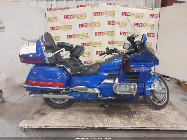 45554230 :رقم المزاد ، 1HFSC2201TA802053 vin ، 1996 Honda Gl1500 A/2 مزاد بيع